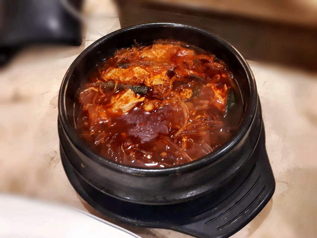 A spicy beef soup called Yukgaejang found in Chosun Galbi in Cebu City