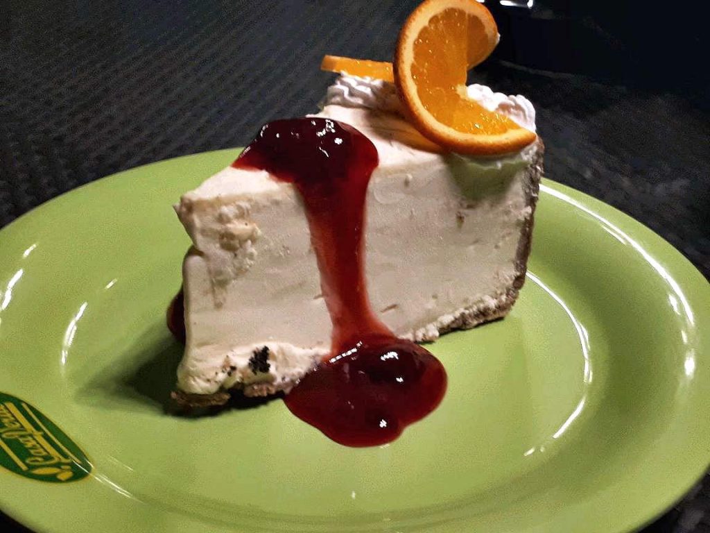 Bliss O' Berry Cake in Casa Verde Cebu