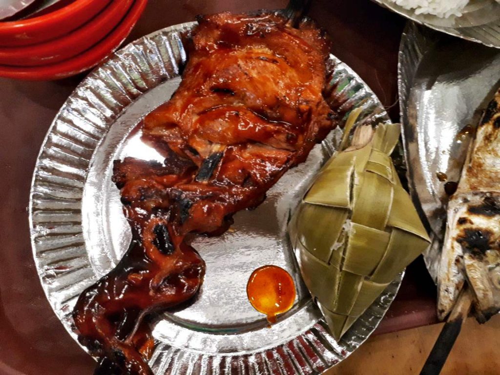 Chicken barbecue in The Market by Sugbo Mercado